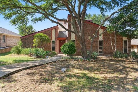 1820 Green Ridge Court, Carrollton, TX 75007 — photo 3
