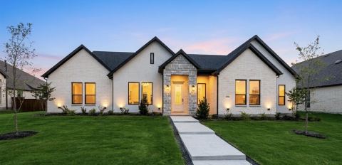 1005 Devonshire Drive S, Forney