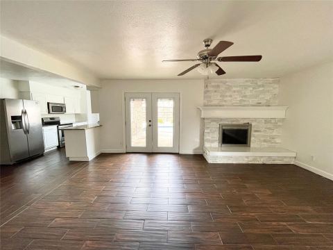 1305 W Spring Creek Parkway, Plano