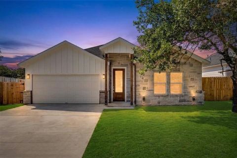 5912 Tin Top Highway, Granbury