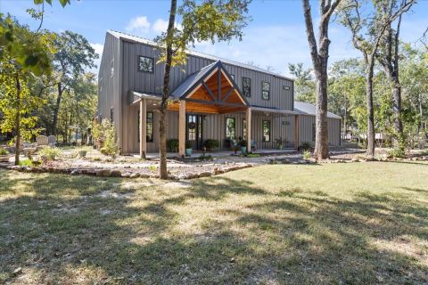 647 County Road 3318, Greenville