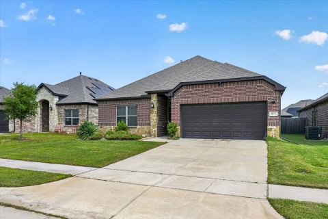 7815 Cottonwood Drive, Greenville, TX 75402 — photo 2