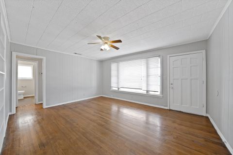 2305 8th Avenue, Fort Worth, TX 76110 — photo 3