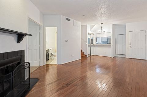 5550 SPRING VALLEY f22, Dallas, TX 75254 — photo 2