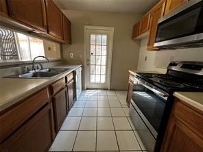 9909 Pack Saddle Trail, Fort Worth, TX 76108 — photo 2