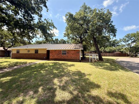 2900 SE 6th Street SE, Mineral Wells, TX 76067 — photo 3