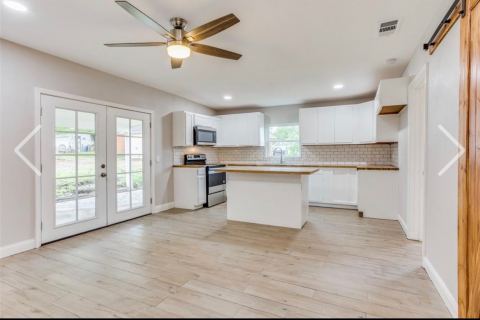 918 S Crockett Avenue, Denison, TX 75021 — photo 2