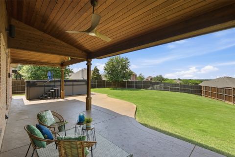 5700 Waterford Lane, McKinney, TX 75071 — photo 2