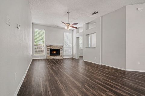 5612 Greenwich Drive, Arlington, TX 76018 — photo 3