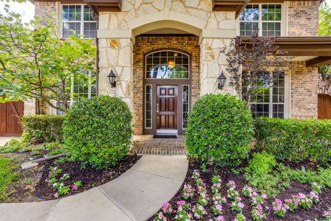 2620 Waters Edge Drive, Grand Prairie, TX 75054 — photo 2