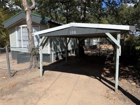 108 Dove Lane, Mabank