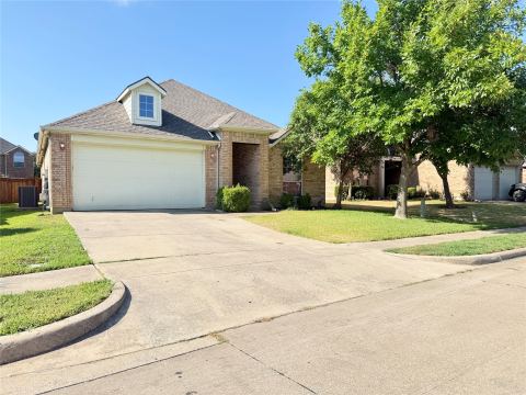 2811 Barco, Grand Prairie, TX 75054 — photo 2