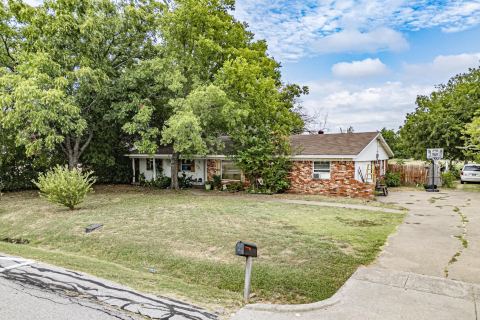 6801 Little Ranch Road, North Richland Hills, TX 76182 — photo 2