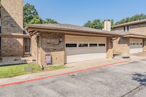 23 Park Lane, Bedford, TX 76021 — photo 2