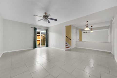 1817 E Grauwyler Road 158, Irving, TX 75061 — photo 3
