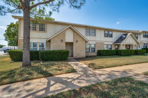 1905 W Morton Street 1, Denison, TX 75020 — photo 2