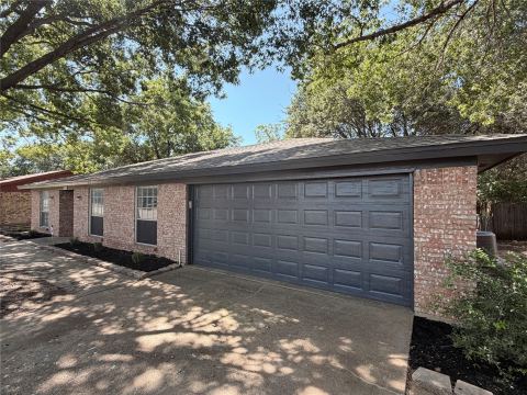 7428 Bogart Drive, North Richland Hills, TX 76180 — photo 2