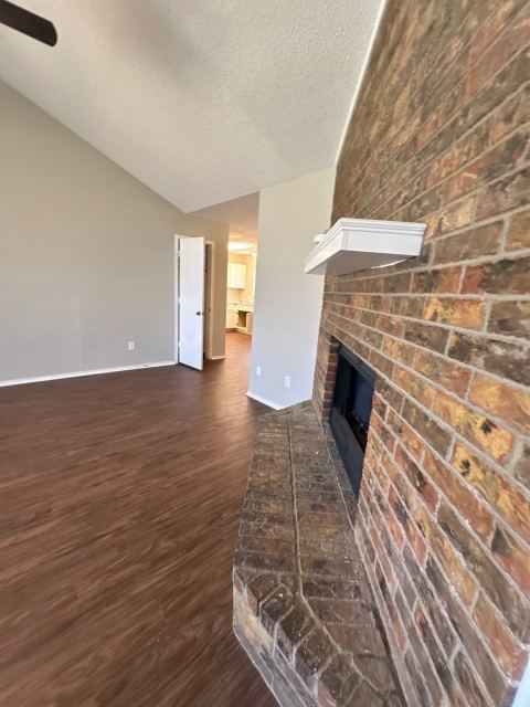 441 Signal Hill Court N 443, Fort Worth, TX 76112 — photo 2