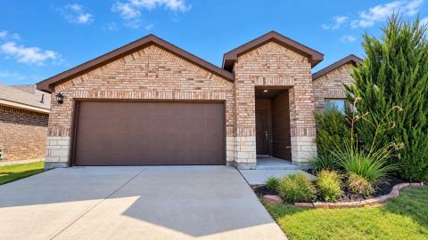 10333 Fort Croghan Trail, Crowley, TX 76036 — photo 2