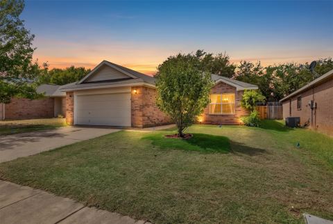 10333 Bear Hollow Drive, Fort Worth, TX 76244 — photo 3