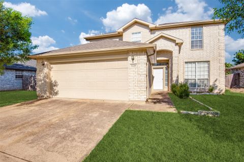 5329 Raven Row, Dallas