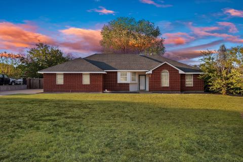 317 Anita Lane, Waxahachie