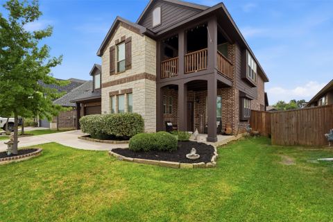 1112 Bear Oak Drive, Burleson, TX 76028 — photo 2