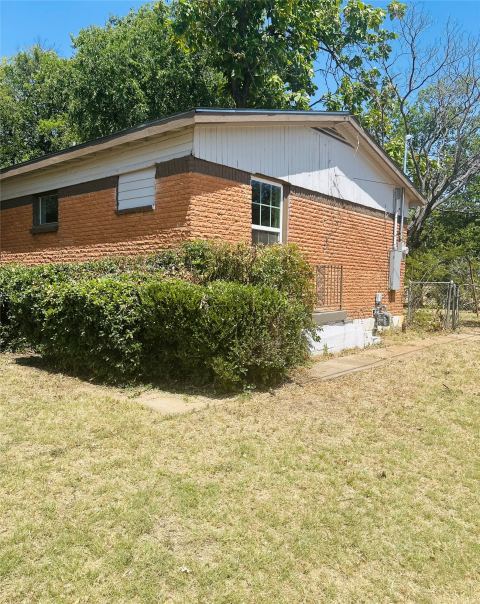 1355 Glen Garden Drive, Fort Worth, TX 76104 — photo 2