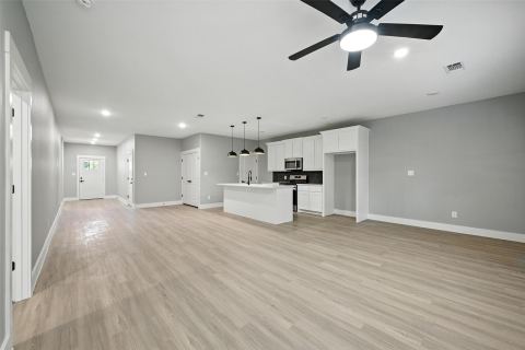 1331 W Crawford Street, Denison, TX 75020 — photo 2