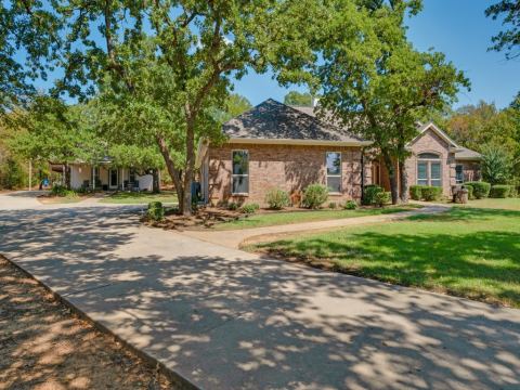 5600 Bridle Path, Aubrey, TX 76227 — photo 3