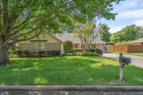 329 Jamie Way, Greenville, TX 75402 — photo 2