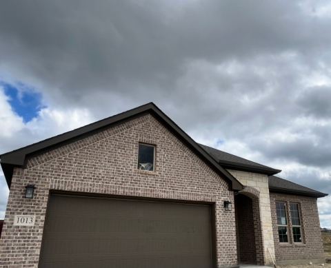 1013 Pecan Tree Lane, Fort Worth