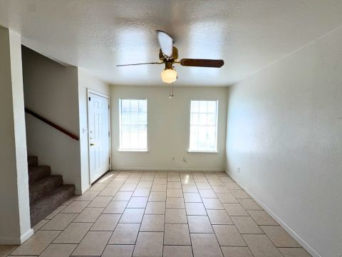 807 W Walnut Street W C2, Celina, TX 75009 — photo 2