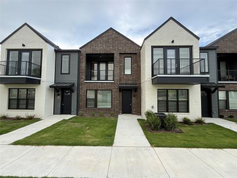 2219 Reserve Way Bldg 17-2219, Mansfield