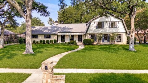 3512 Lake Pontchartrain Drive, Arlington, TX 76016 — photo 2