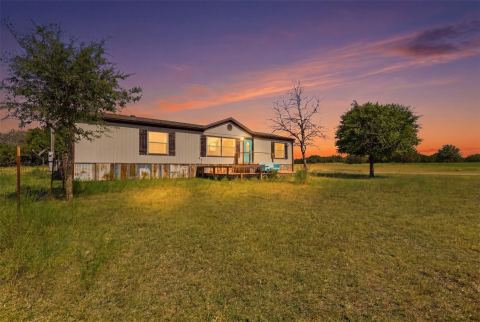 9132 Windmill Court W, Cleburne