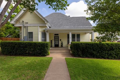 412 W Josephine Street, Weatherford