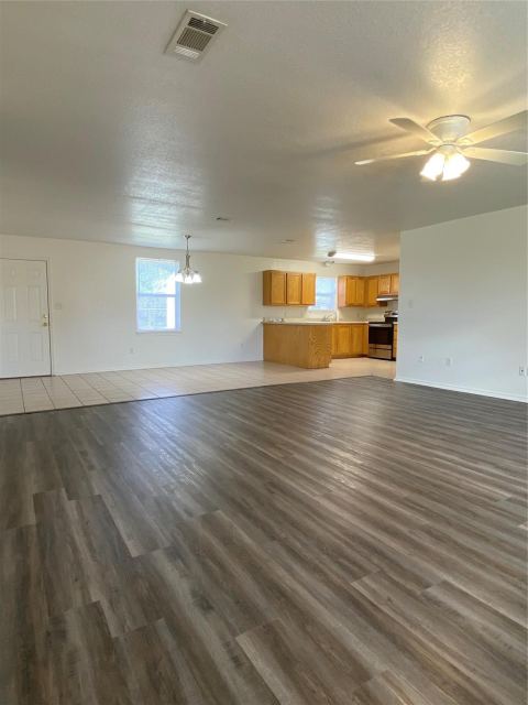 4406 Bobbie Ann Drive, Granbury, TX 76049 — photo 3