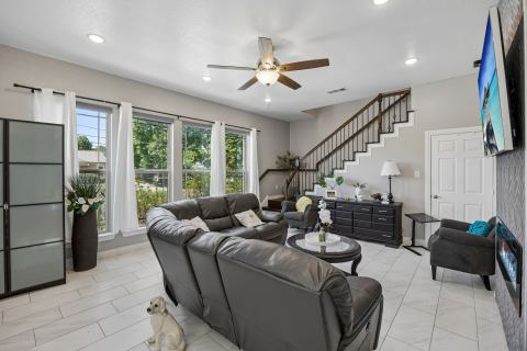 431 W Pioneer Drive, Irving, TX 75061 — photo 3