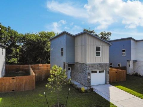 2662 Sutton Street, Dallas, TX 75210 — photo 2