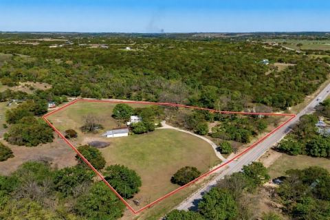 8216 Cleburne Highway, Granbury