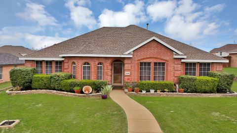 1625 Deer Creek Drive, DeSoto