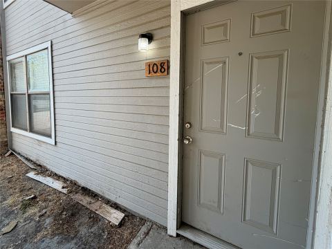 2526 W Prairie Street 108, Denton, TX 76201 — photo 2