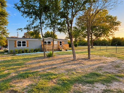256 County Road 3101, Greenville