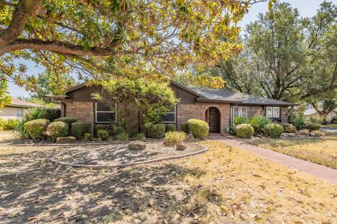 5500 Meadow Oak Street, North Richland Hills, TX 76180 — photo 3