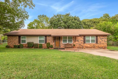 125 Glenhaven Drive, Azle, TX 76020 — photo 2