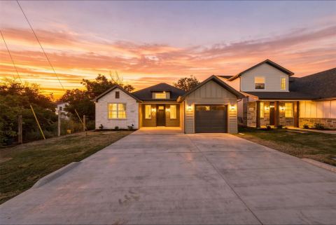 5559 Mercedes Circle, Granbury, TX 76048 — photo 2