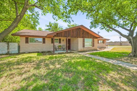409 N Charlotte, Stephenville, TX 76401 — photo 3