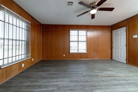 1300 Driess, Fort Worth, TX 76104 — photo 3
