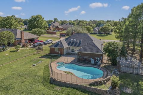 2601 Trail Tree Court, Burleson, TX 76028 — photo 2